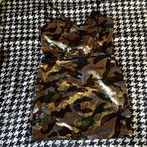 Lulmari skirt set, was given to me by a friend